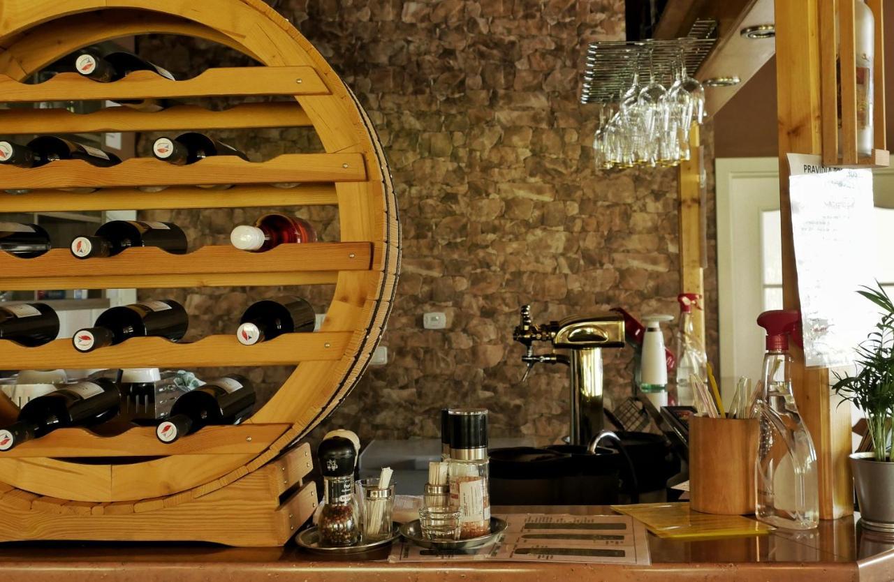 Penzion-Restaurant U Svabku Tachov  Bagian luar foto