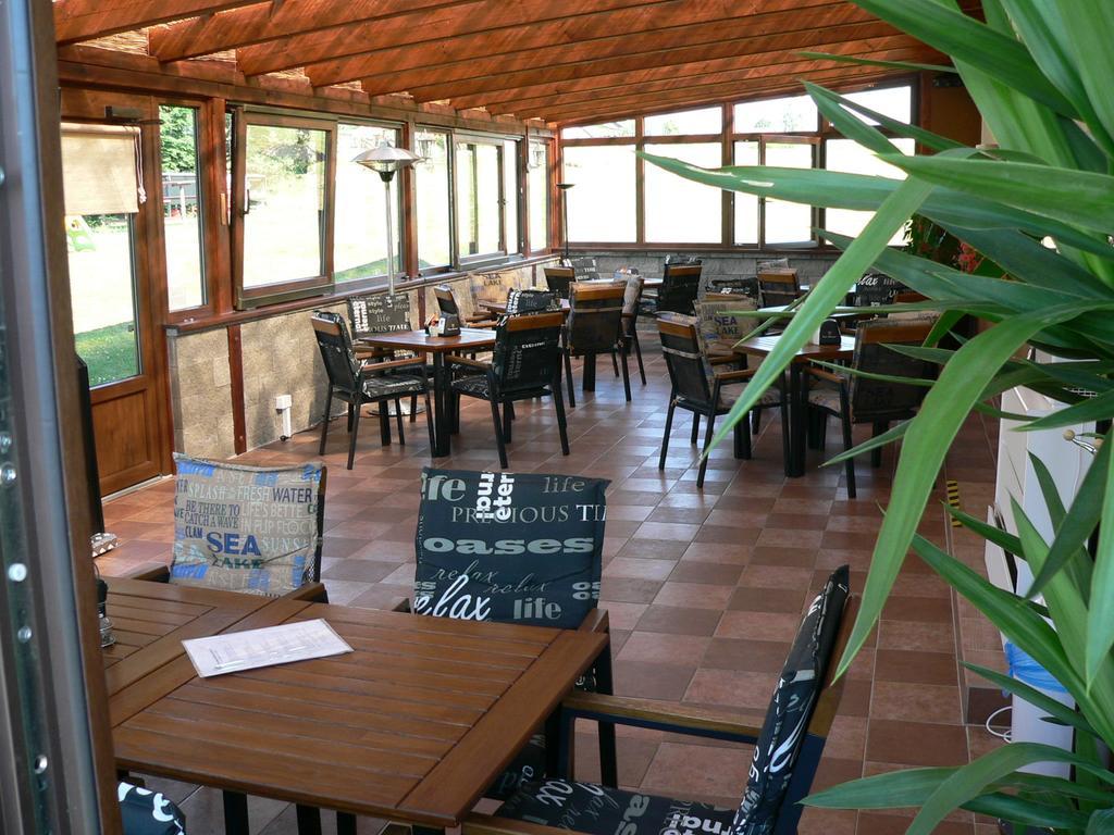 Penzion-Restaurant U Svabku Tachov  Bagian luar foto